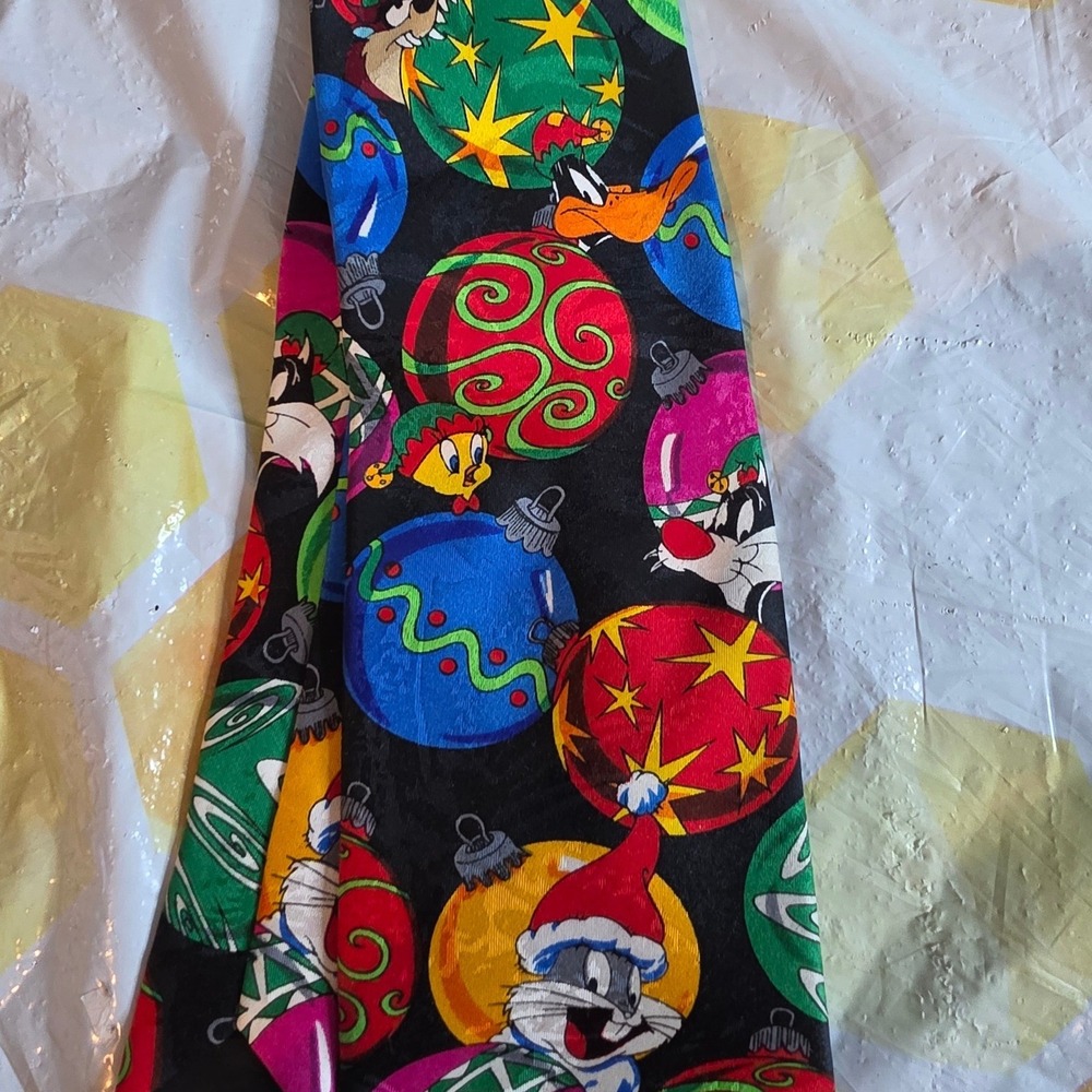 Vintage 1993 Looney Tunes Christmas Tie Bugs Bunny Daffy Duck Ornaments Black